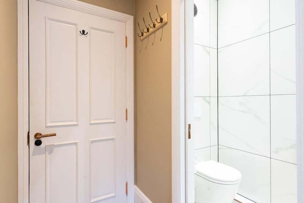 Stunning Boutique Flat In Central Location - Beatrice Bath Exterior foto